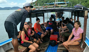 4 islands tour by longtail boat
